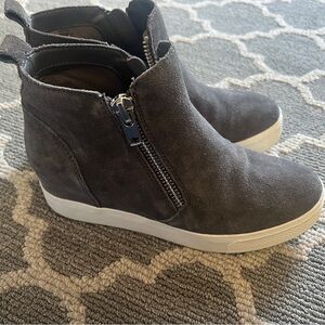 Steve Madden Wedgie Platform Grey Suede Sneaker- Size 8.5